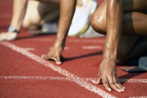 米兰体育app在线下载-中后卫球员传球能力是否正在成为新标配，后卫给中锋传球